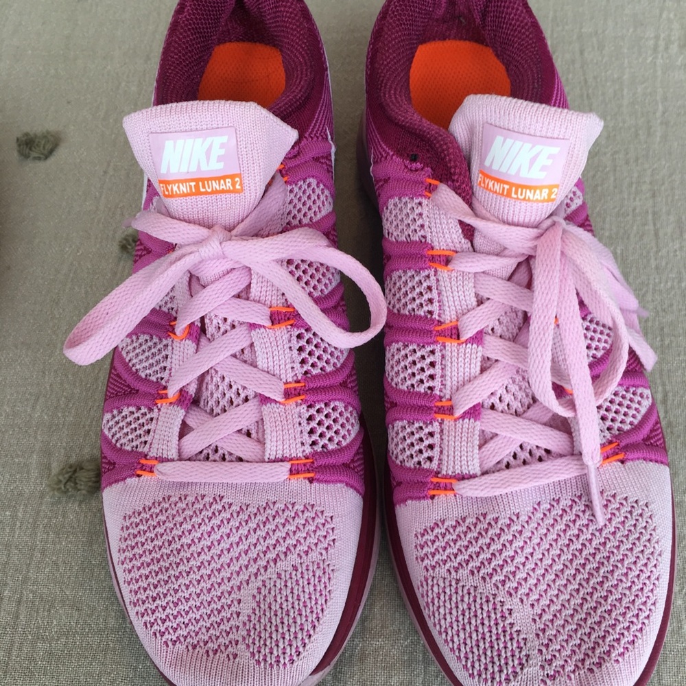 Nike Flyknit Lunar 2 W size 7.5 pink